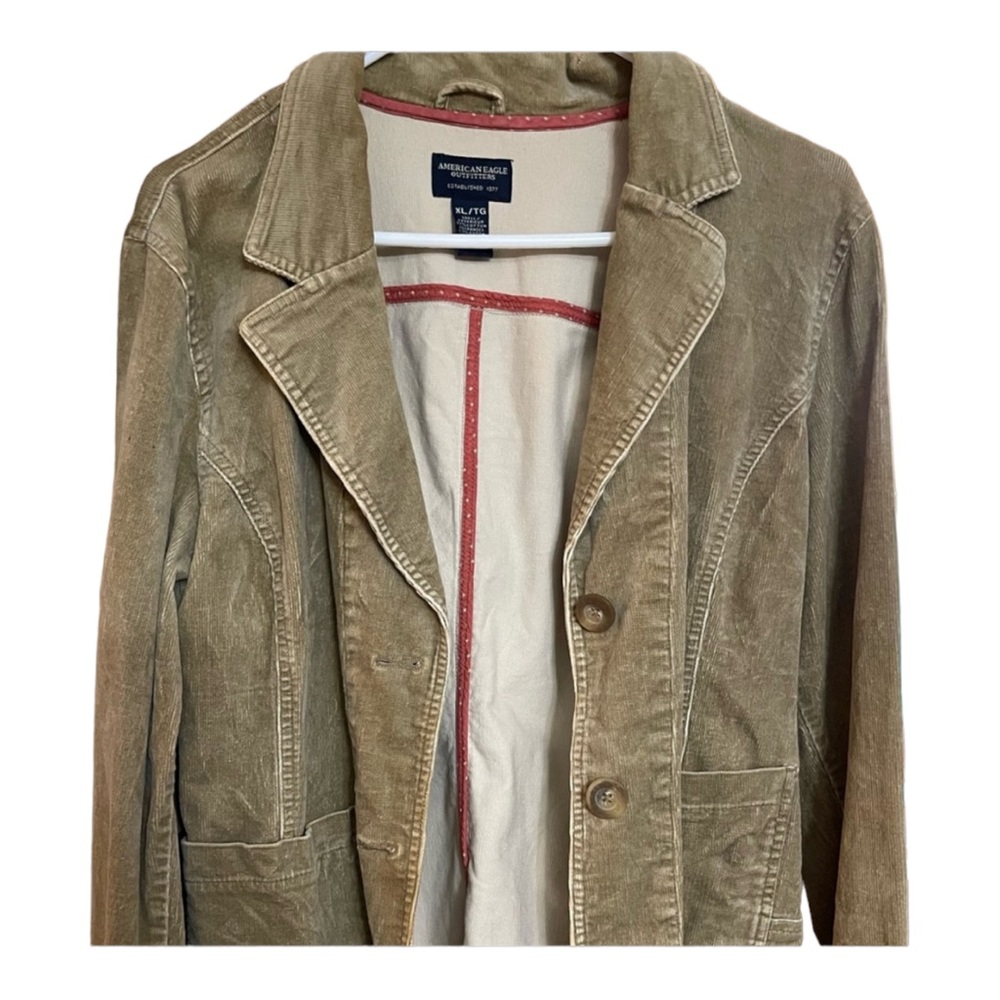 American Eagle brand, tan corduroy women’s jacket , size XL